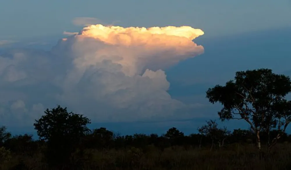 Tropska oluja Mičel približava se sjeverozapadu Australije