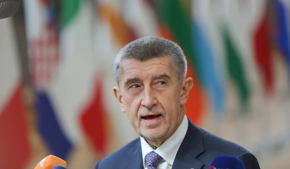 Če&scaron;ki premijer za zabranu dru&scaron;tvenih mreža mlađima od 15 godina