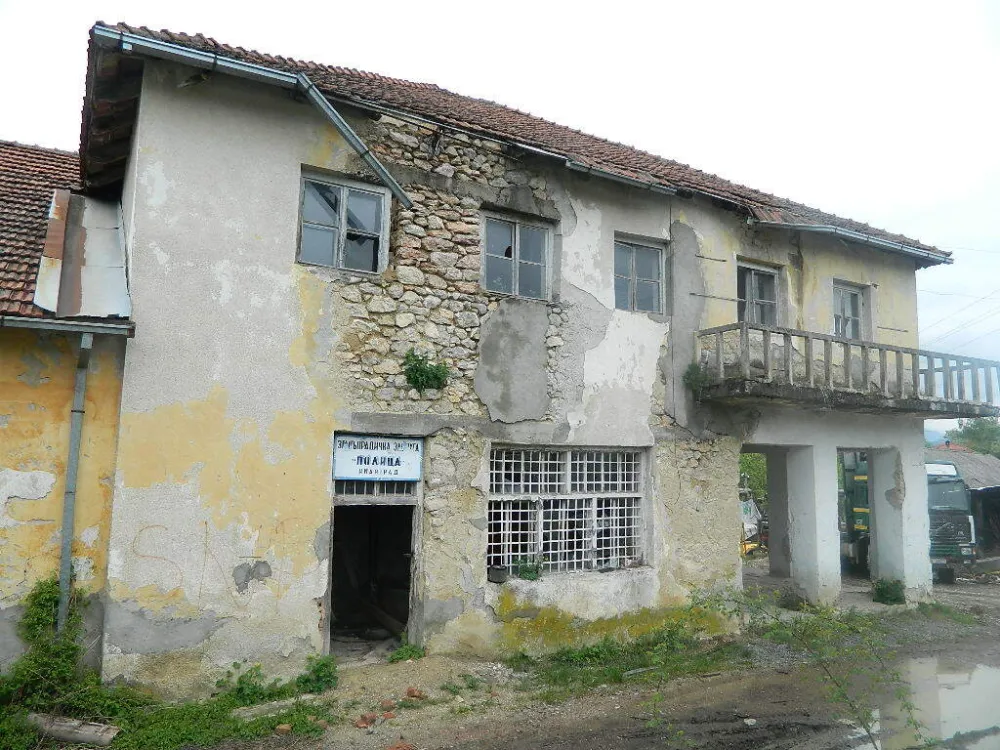 Mje&scaron;tani MZ Police traže sanaciju zgrade seoskog doma: Ru&scaron;evina nasred sela