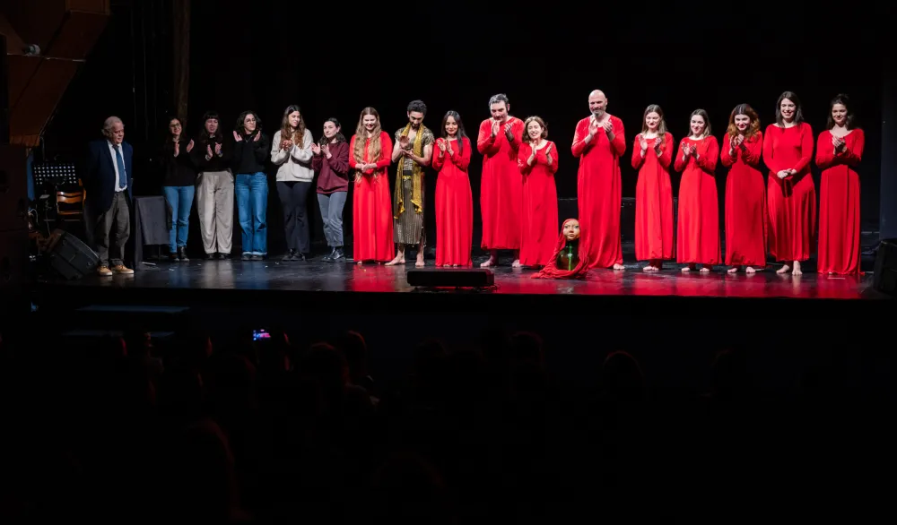 Smijehom protiv apatije, straha i podjela