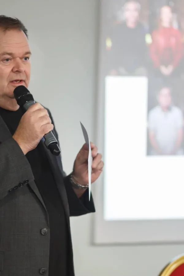 Bader: Strance uslovljavaju posjedovanjem nekretnine od 150.000