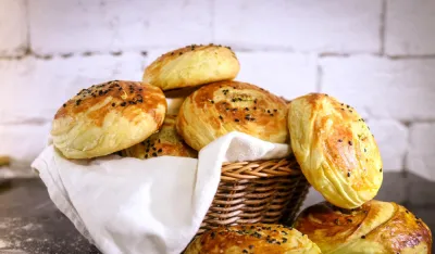 Brze pogačice s ajvarom