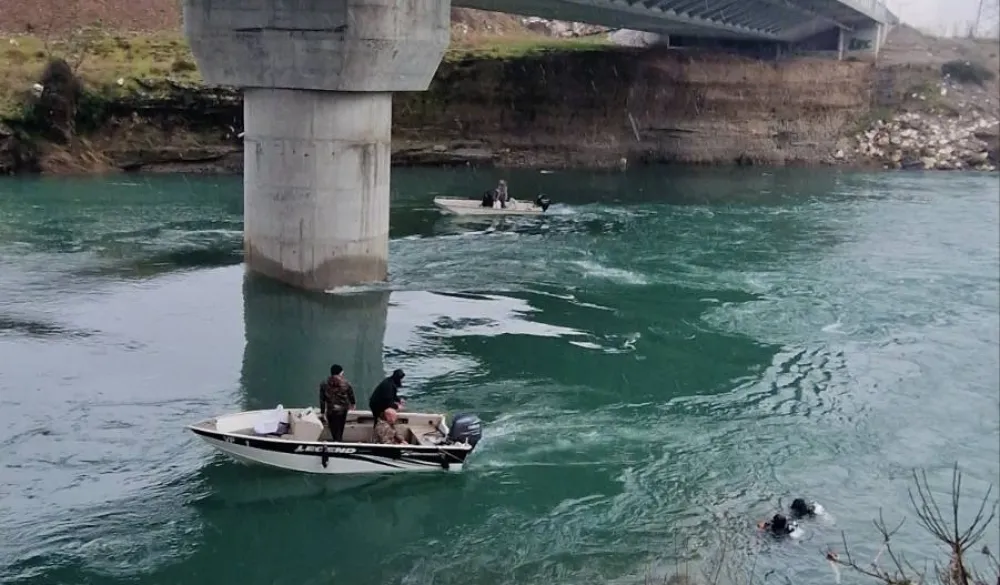 Ronioci i danas tragaju za osobom koja je vozilom sletjela u Moraču