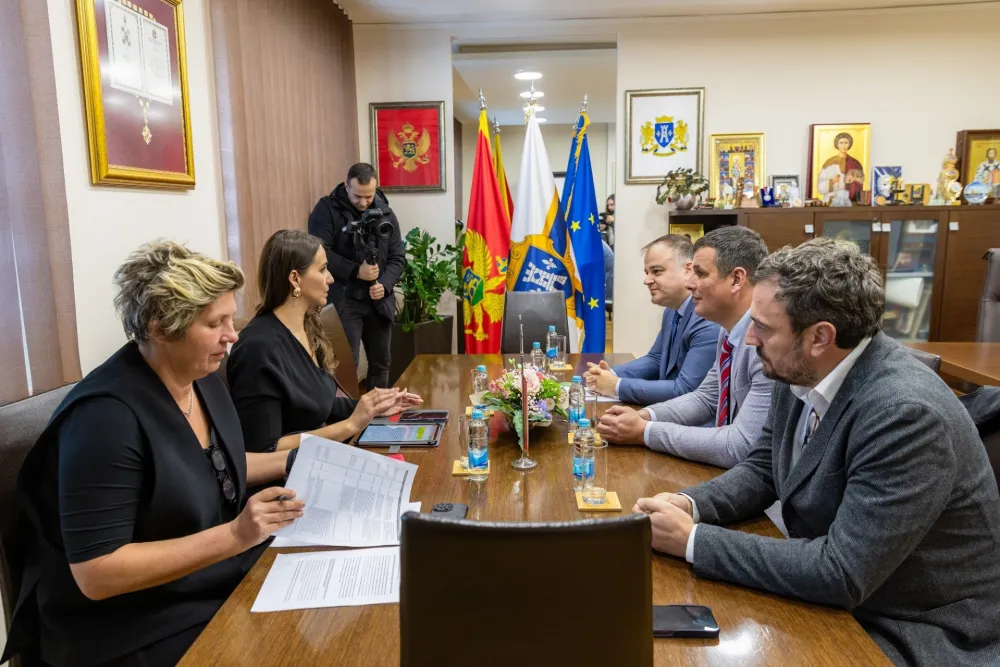 Adžović i čelnici&nbsp;Op&scaron;tine: U HN realizacija kapitalnih projekata vrijednih 119 miliona eura