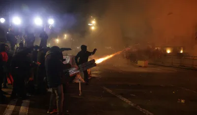 Na protestima u Tirani povrijeđeno najmanje 16 policajaca, uhap&scaron;eno 13 osoba