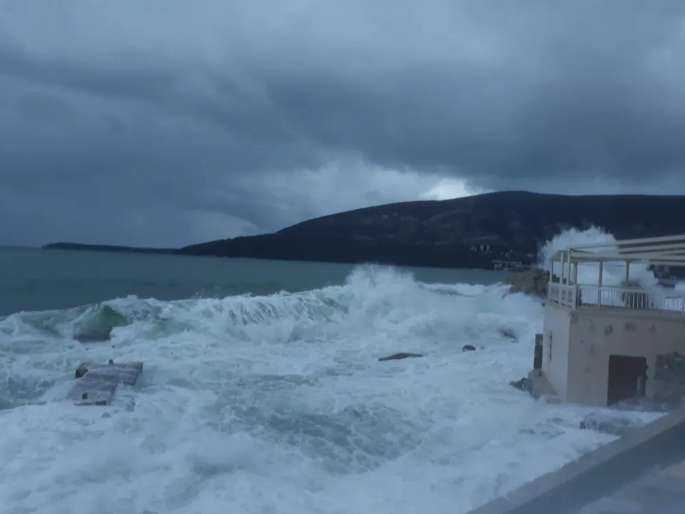 (VIDEO) Promjenljivo, ki&scaron;a mjestimično, do 17 stepeni