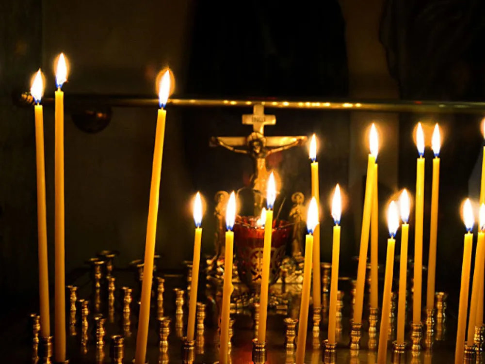 Danas su Zimske zadu&scaron;nice, vjeruje se da zapaljena svijeća osvjetljava put umrlima