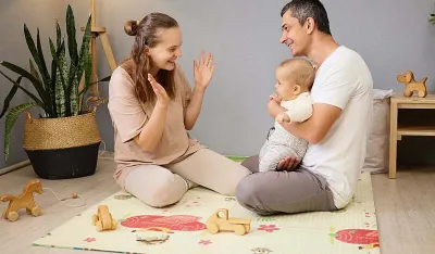 Zbog čega se roditeljima preporučuje da pjevaju bebama