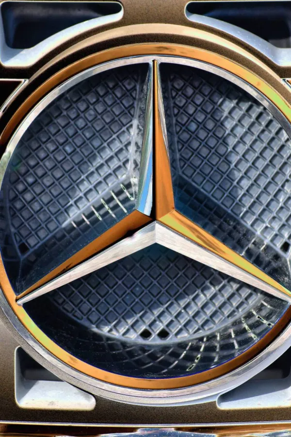 Profit Mercedesa prepolovljen, u kompaniji nisu mnogo zabrinuti