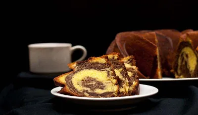 Mramorni kolač slatki&scaron; koji savr&scaron;eno ide uz kafu ili čaj