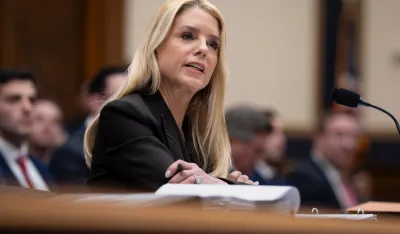 Tužiteljka: Objavljeni svi Epstajnovi dosijei, sadrže vi&scaron;e od 300 poznatih imena