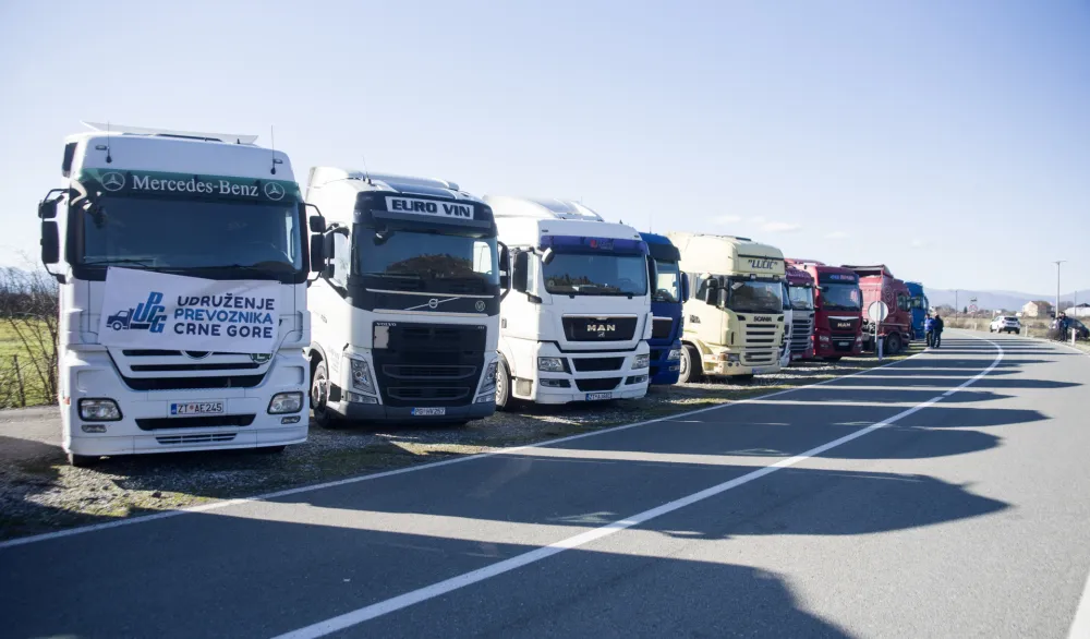 Crnu Goru čeka blokada putničkog saobraćaja?