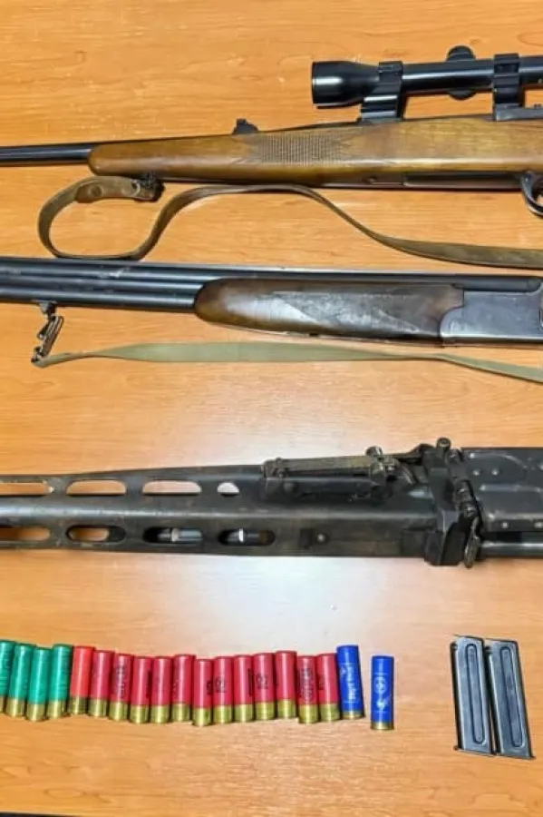 Nik&scaron;ićanin uhap&scaron;en zbog nasilja u porodici, pronađen pu&scaron;komitraljez, pi&scaron;tolj i dvije pu&scaron;ke