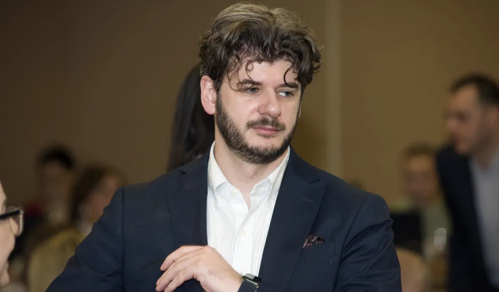 Čarapić: Vlada i Skup&scaron;tina vi&scaron;e se bore za prava radnika i privredu od predstavnika zaposlenih i poslodavaca