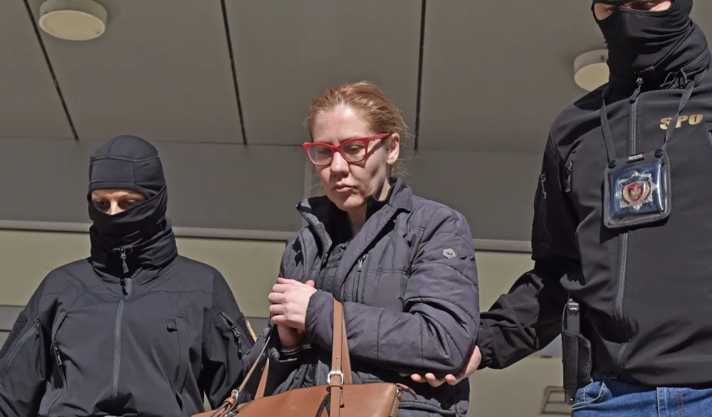 Bratić privedena u Vi&scaron;i sud: Sudija odlučuje da li će se braniti iz pritvora ili sa slobode