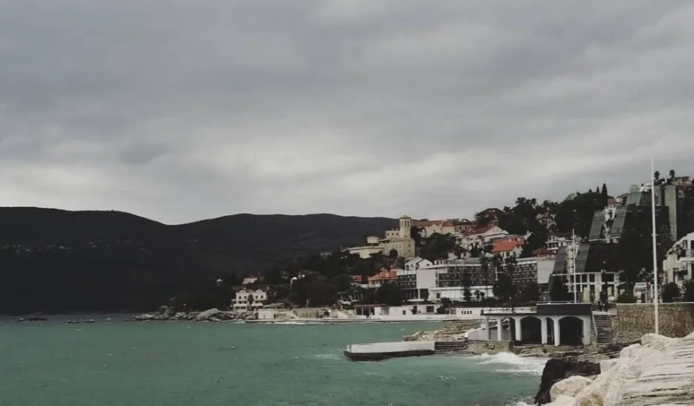 Sjutra narandžasti meteo-alarm: Jak vjetar i obilna ki&scaron;a