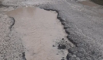 Mje&scaron;tani sela nadomak Spuža ogorčeni: Neće krpljenje rupa, traže potpunu rekonstrukciju puta