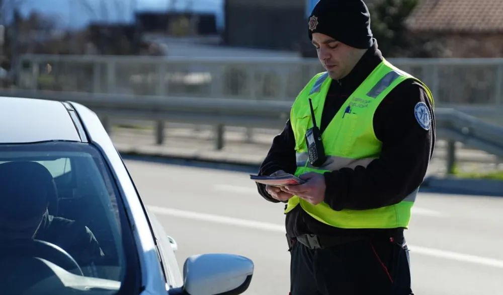 U zajedničkoj akcija UP i EUROL-a 4, uhap&scaron;ena dva lica, donijeto preko 400 represivnih mjera