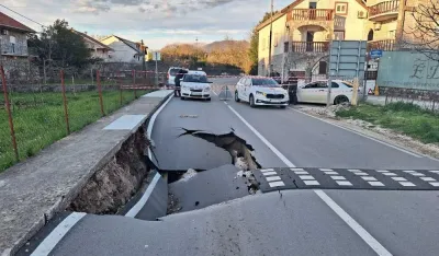 Uru&scaron;io se dio puta u Radovićima kod Tivta, obustavljen saobraćaj