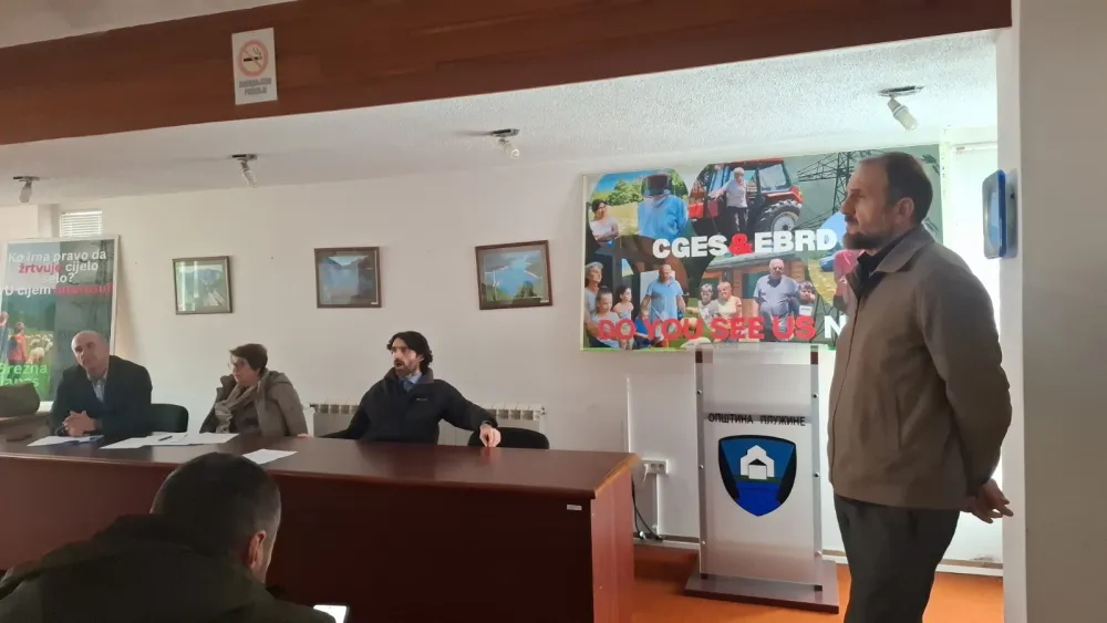 Mje&scaron;tani Gornjih Brezana napustili javne konsultacije:&nbsp;Otpor gradnji dalekovoda