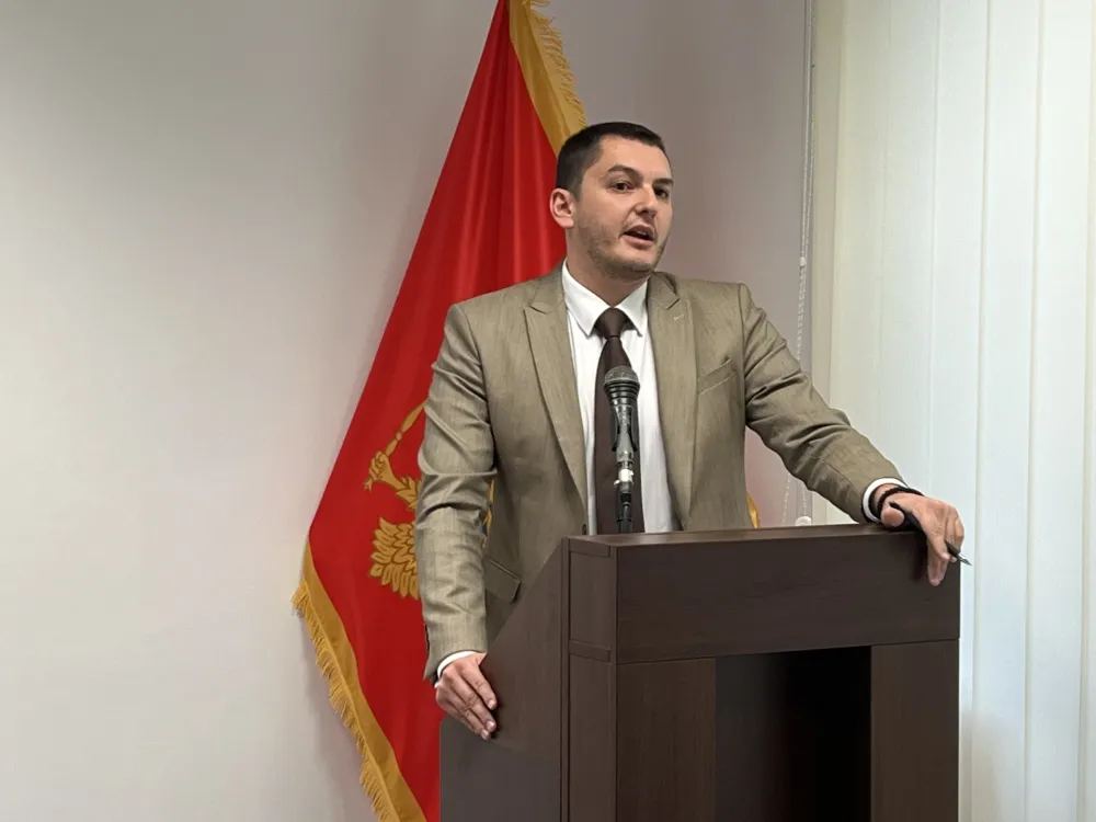 Odbornici &Scaron;ćekićevog PNP-a podržali reizbor Veska Delića