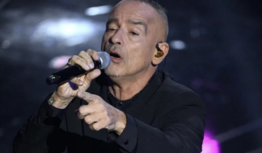 Eros Ramacoti otvorio svjetsku turneju u Parizu