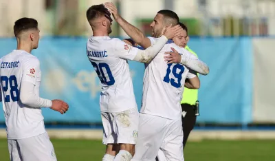 Arsenal slavio u primorskom derbiju