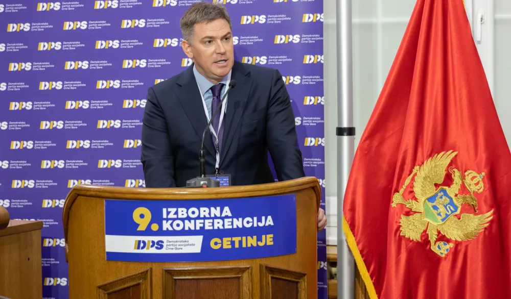 Huter: Ne možemo ćutati na konstantno&nbsp;vrijeđanje Crnogoraca i Crnogorki