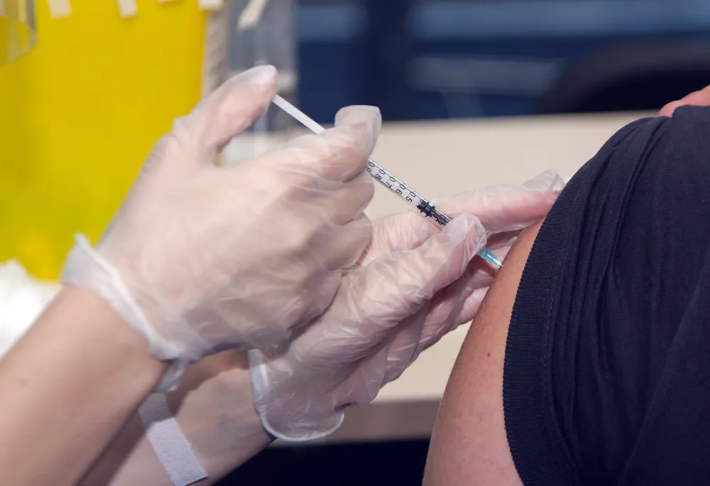 Danas protest ispred Skup&scaron;tine zbog obavezne vakcinacije pred&scaron;kolaca