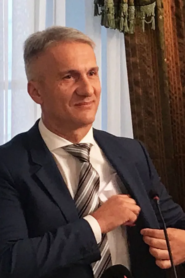 Vuk&scaron;ić na računima ima 300.000 eura