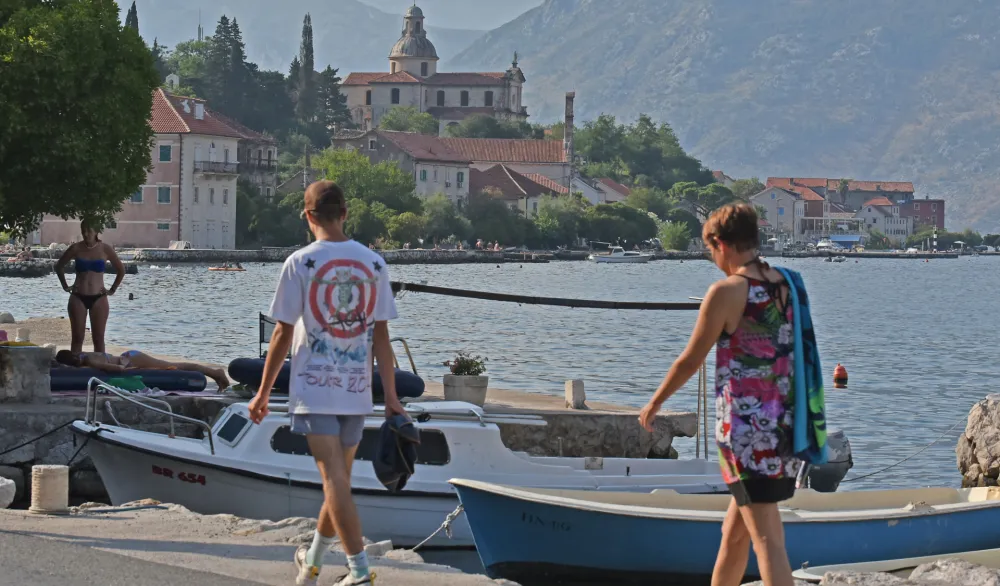 Podaci CBCG za 2025: Prihodi od turizma bi pali da nije povećan PDV na smje&scaron;taj