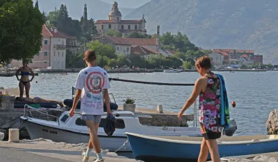 Podaci CBCG za 2025: Prihodi od turizma bi pali da nije povećan PDV na smje&scaron;taj