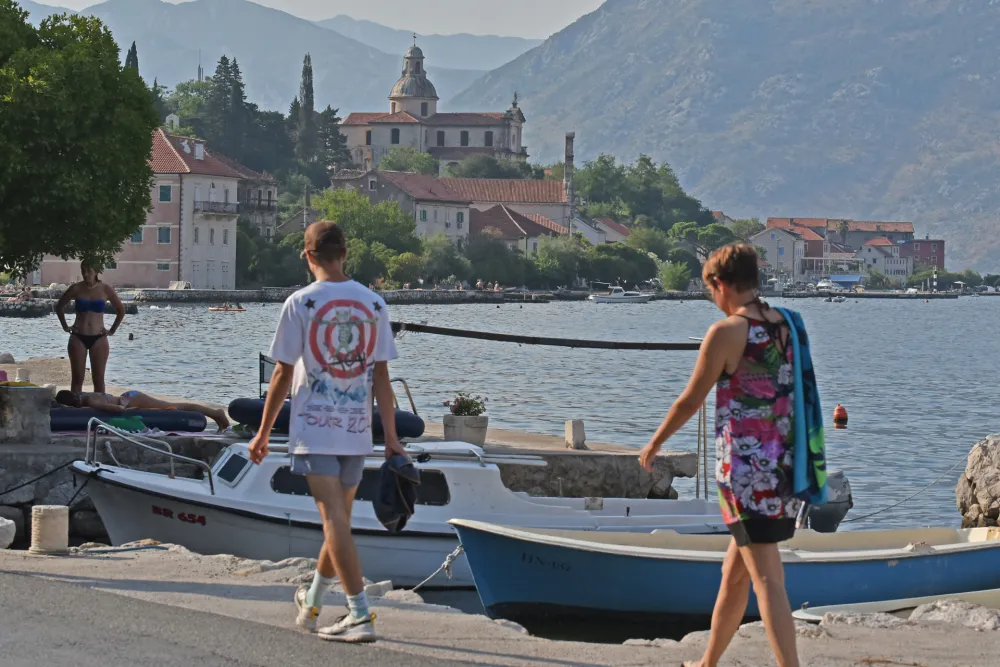 Podaci CBCG za 2025: Prihodi od turizma bi pali da nije povećan PDV na smje&scaron;taj