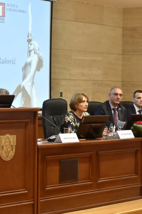 Najprije se obratio akademik Ra&scaron;ović