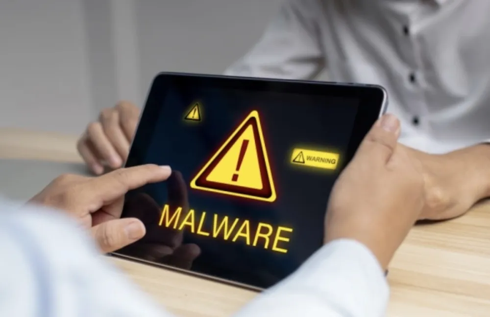 Android uređaji stižu sa "fabričkom gre&scaron;kom" koja vas &scaron;pijunira