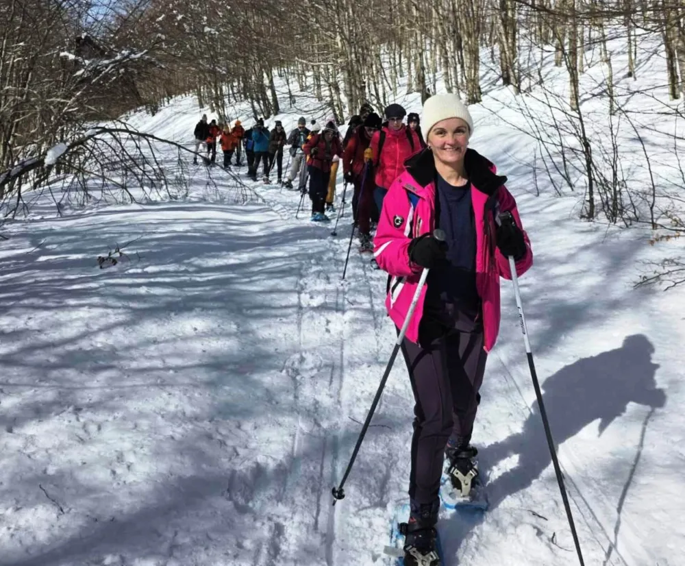 Ljubitelji snijega uživali na Vučju: Na krpljama kroz sniježnu bajku