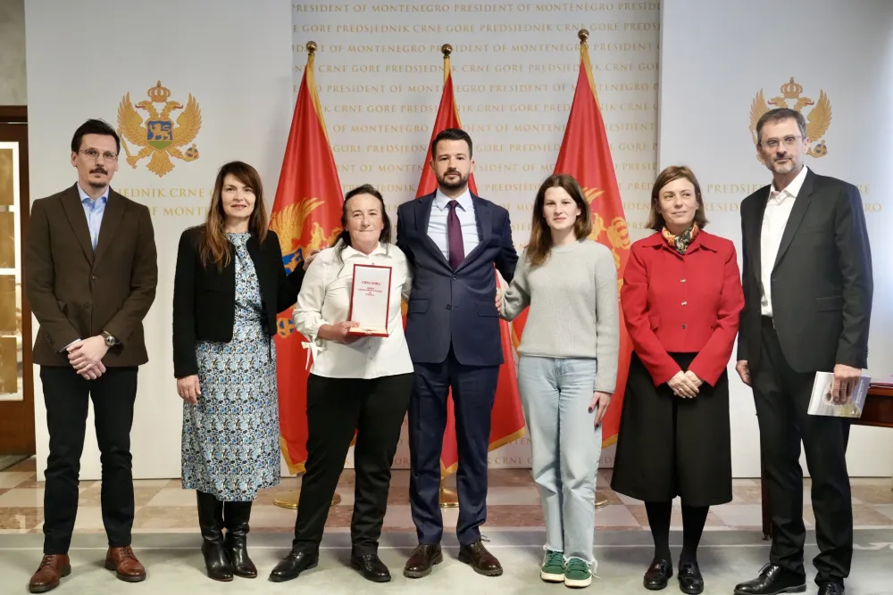 Milatović odlikovao Milevu Garu Jovanović za izuzetne zasluge u očuvanju Sinjajevine