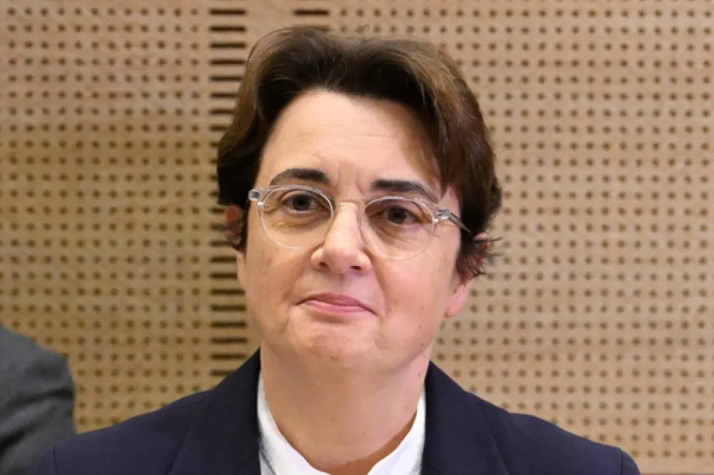 Direktorka Luvra podnijela ostavku: Nakon pljačke nakita bila na meti kritika