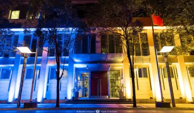 Zgrada Vlade osvijetljena bojama ukrajinske zastave