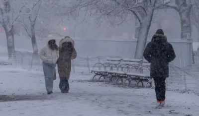 Sjeveroistok SAD se oporavlja nakon snježne oluje, otkazano vi&scaron;e od 2.000 letova