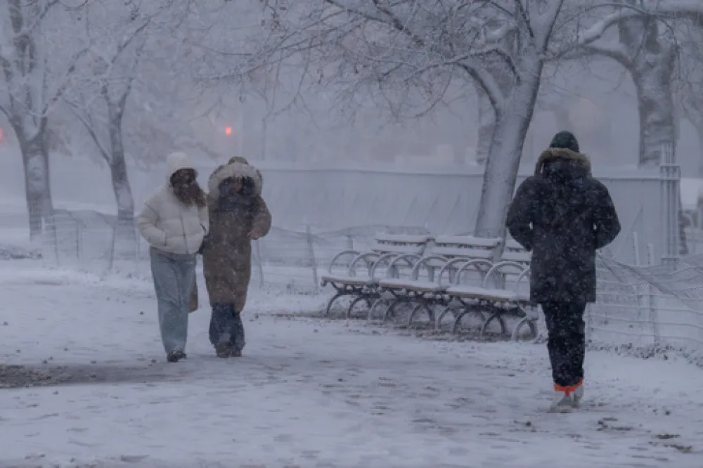 Sjeveroistok SAD se oporavlja nakon snježne oluje, otkazano vi&scaron;e od 2.000 letova