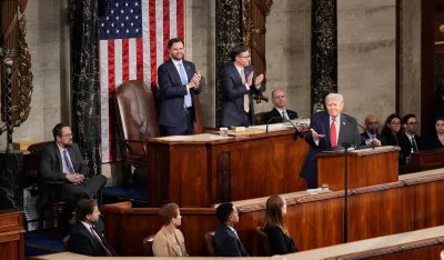 Tramp održao najduži govor o stanju nacije ikad, proglasio &bdquo;zlatno doba&ldquo; Amerike