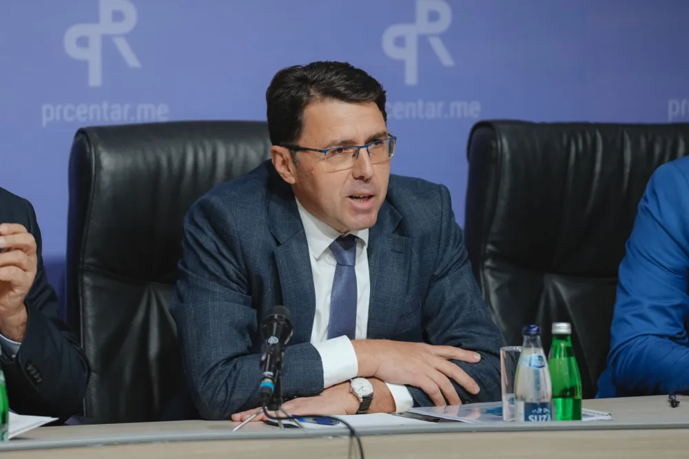 "Razgovor na ustavne teme" i promiocija knjige Mladena Vukčevića sjutra u KIC-u