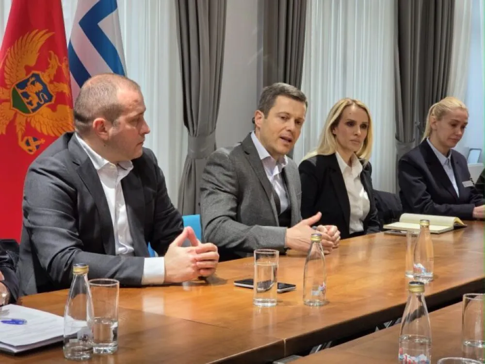 Gradonačelnik sa saradnicima 