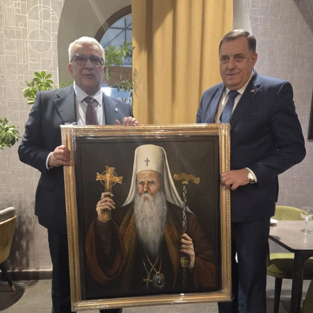 Mandić i Dodik u Trebinju: Granice ne mogu da naru&scaron;e kulturno i duhovno jedinstvo srpskog naroda