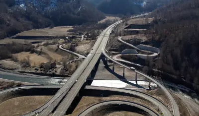 (FOTO/VIDEO) Pogledajte kadrove iz vazduha prioritetne dionice autoputa Bar &ndash; Boljare