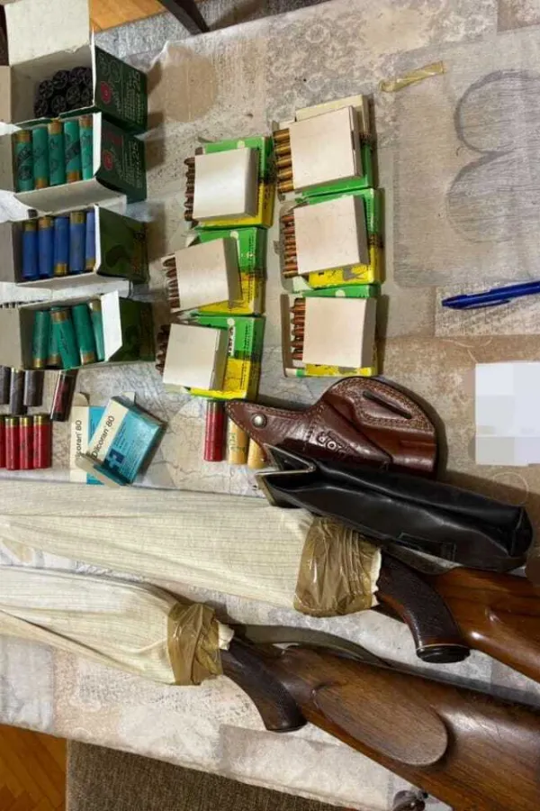 Policija u Podgorici oduzela dvije pu&scaron;ke i preko 400 komada municije