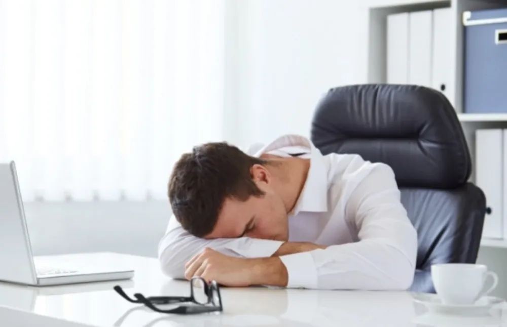 Osjećate se iscrpljeno i posle cijele noći sna? Ovo su mogući razlozi