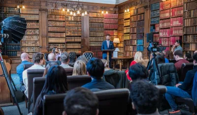 Jakov Milatović na Okfordu