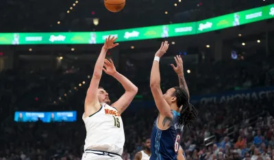 Sa meča Oklahoma - Denver